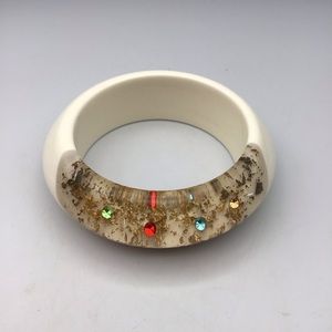 Vintage 1950s lucite bangle bracelet with glitter & rhinestone inclusions